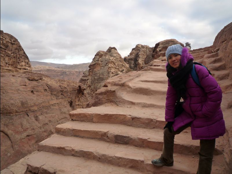 Ad-Deir-Monastery_the_climb36