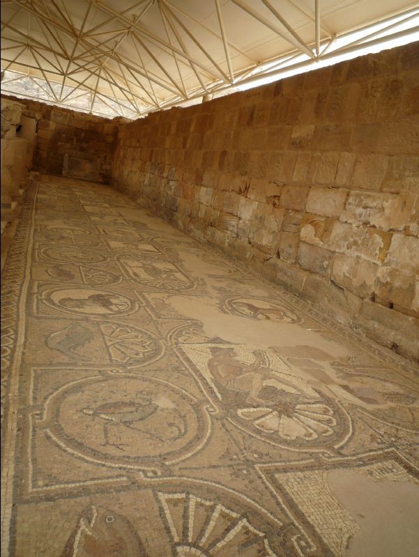 Petra_Church04
