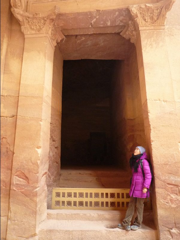 Petra_Treasury28