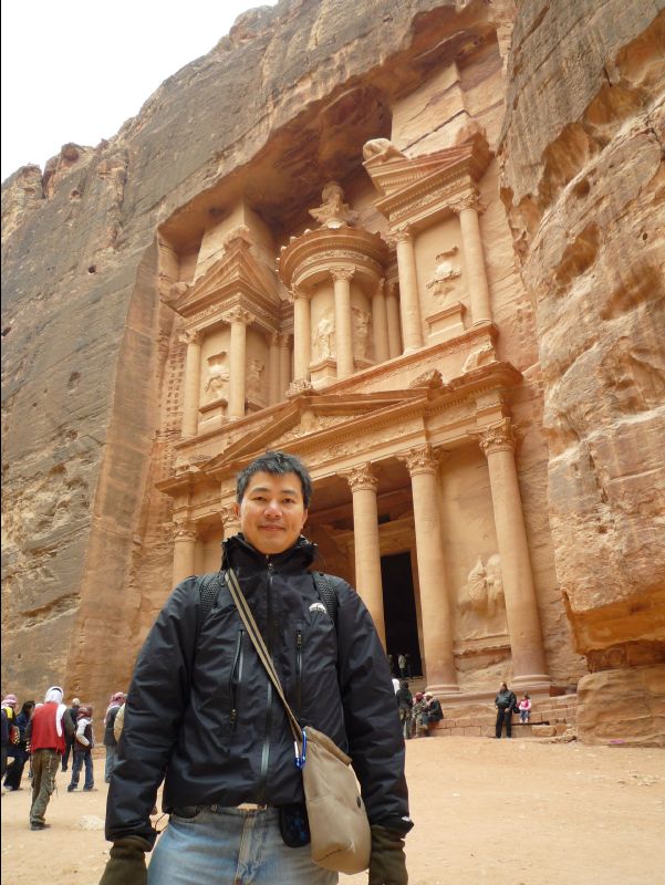 Petra_Treasury53