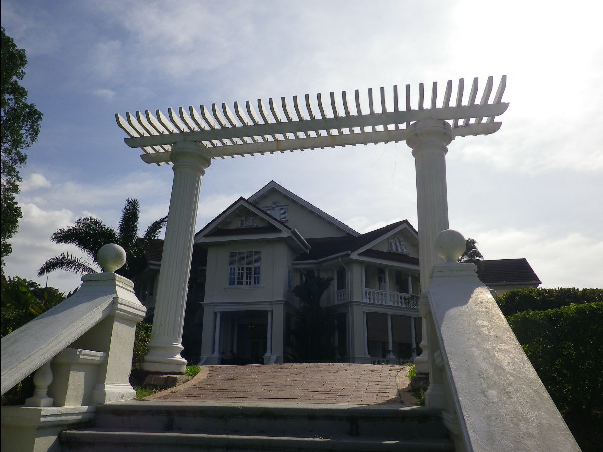 Carcosa-seri-negara10